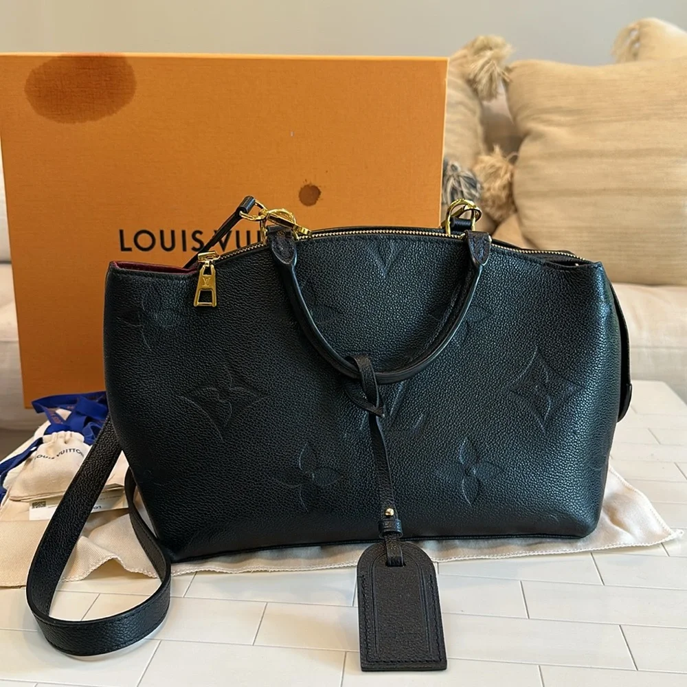 LOUIS VUITTON PETIT PALAIS Handbag (Noir) - Picture 6 of 14